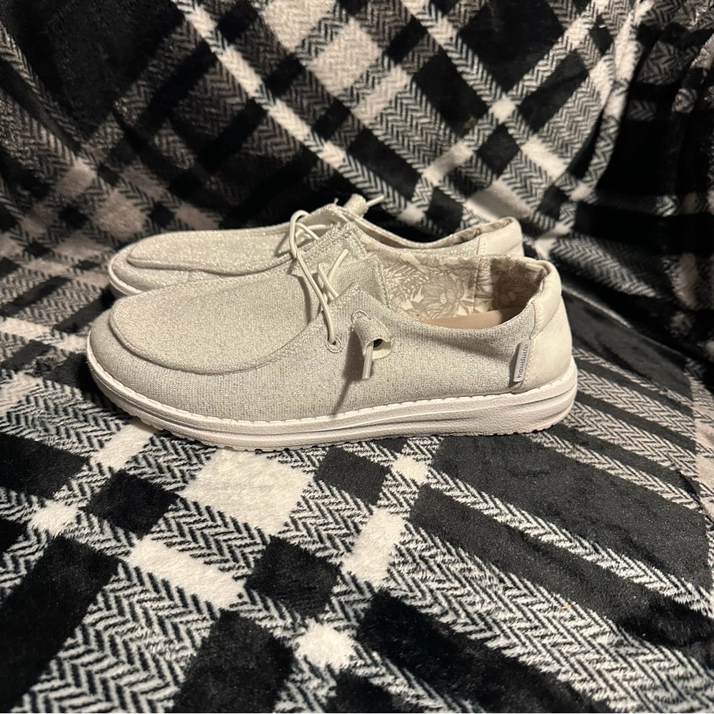 Hey Dude Women's Light Gray Sparkly Slip-On Loafers